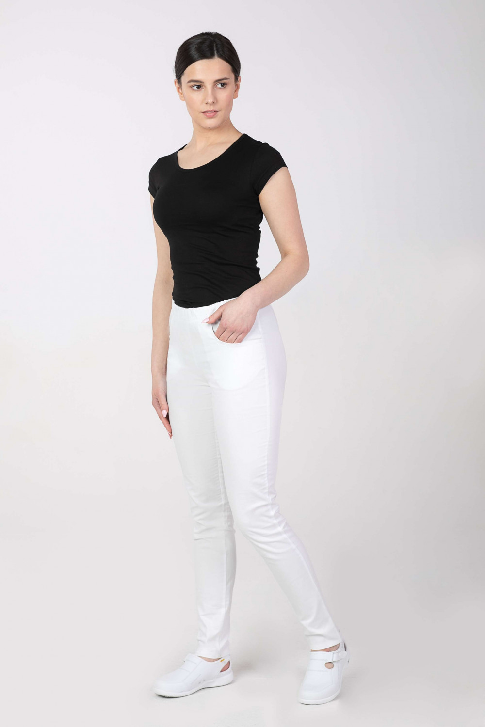 Dámske zdravotnícke slim nohavice s elastanom M-100X, biela, 44