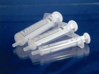 Štandartná jednorázová striekačka bez ihly 2 ml